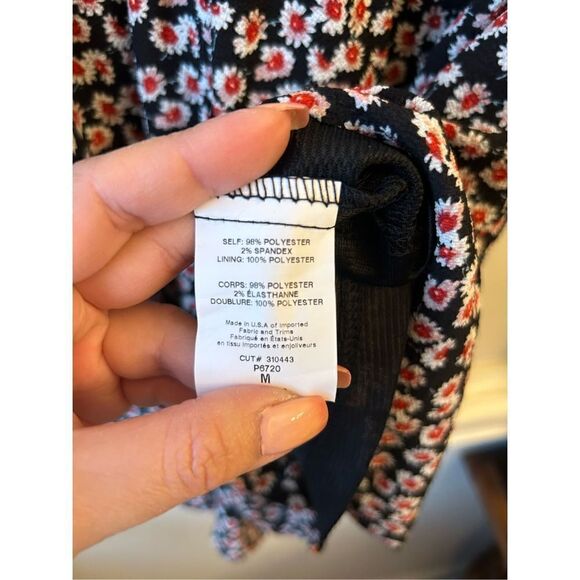 Anthro LUSH Floral Romper size M EUC - Picture 6 of 10